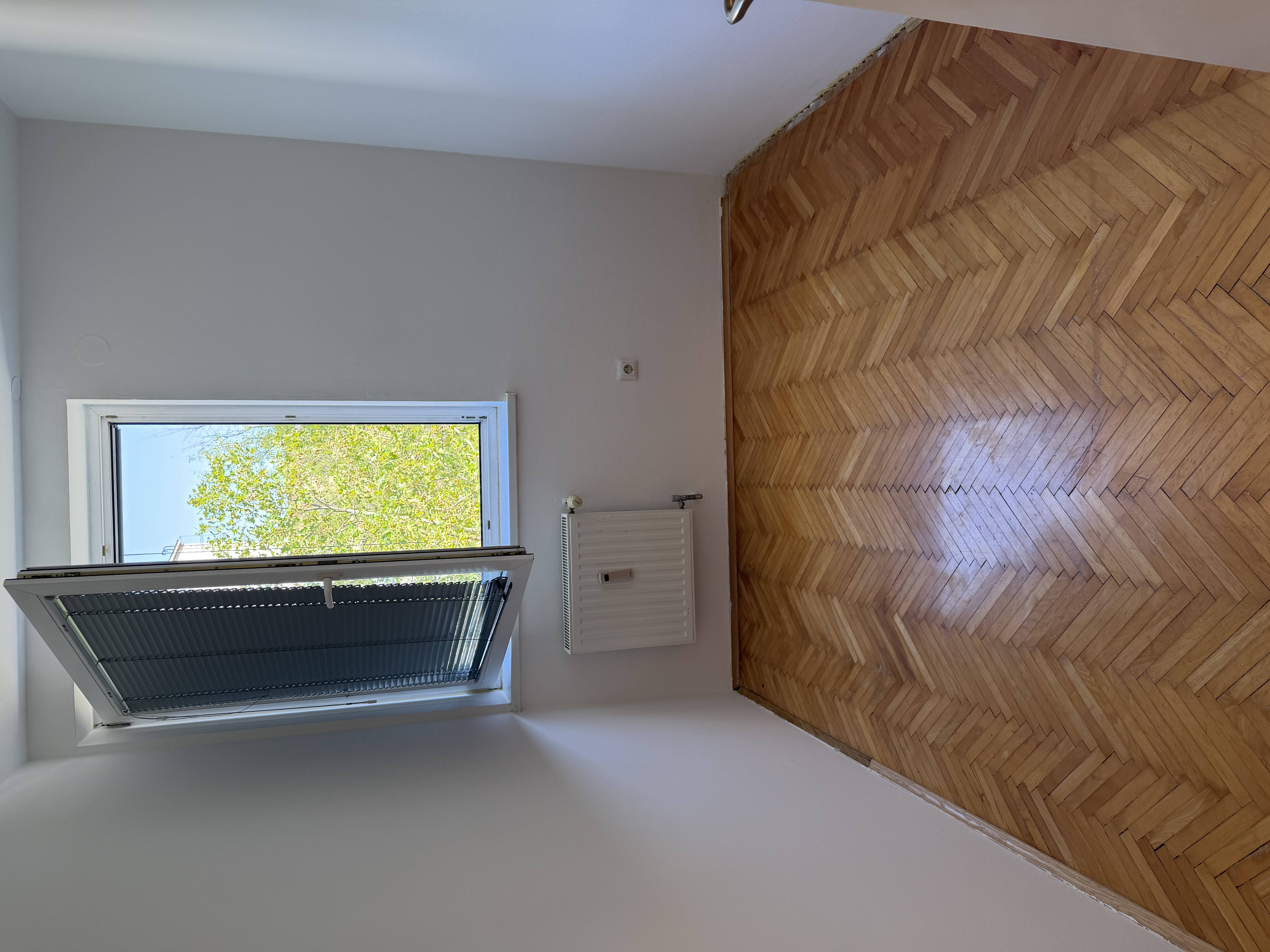 Room 2 photo